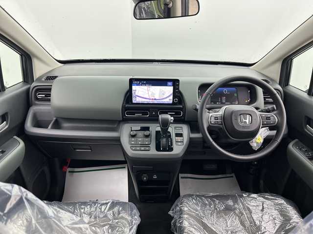 ホンダ フリード ハイブリット e:HEV クロスター 三重県 2025(令7)年 0.1千km メテオロイドグレーメタリック /登録済み未使用車//登録時走行距離5km//純正9インチGathersナビ　LXM-242ZFNI(207680円)//両側パワースライドドア//ホンダセンシング//衝突軽減ブレーキ//レーンキープアシスト//レーダークルーズコントロール//ブラインドスポットモニター//前後コーナーセンサー//DN席シートヒーター//バックカメラ//ルーフレール//リアサーキュレーター//サイドカーテンエアバッグ//ハーフレザーシート//ステアリングスイッチ