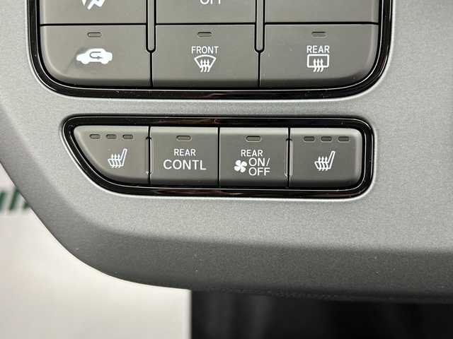 ホンダ フリード ハイブリット e:HEV クロスター 三重県 2025(令7)年 0.1千km メテオロイドグレーメタリック /登録済み未使用車//登録時走行距離5km//純正9インチGathersナビ　LXM-242ZFNI(207680円)//両側パワースライドドア//ホンダセンシング//衝突軽減ブレーキ//レーンキープアシスト//レーダークルーズコントロール//ブラインドスポットモニター//前後コーナーセンサー//DN席シートヒーター//バックカメラ//ルーフレール//リアサーキュレーター//サイドカーテンエアバッグ//ハーフレザーシート//ステアリングスイッチ