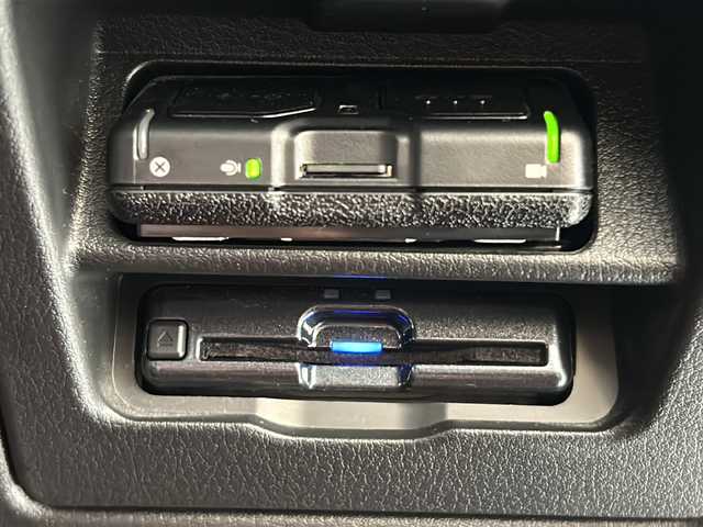 マツダ マツダ３ファストバック 20S 100周年特別記念車 岐阜県 2020(令2)年 6.3万km ソウルレッドクリスタルM 2020WCDOTY受賞記念モデル/BOSEサウンドシステム/全方位カメラ/純正ナビゲーション/フルセグテレビ/Bluetooth/CD/DVD再生/USB接続/HDMI/ETC/前後純正ドライブレコーダー/MRCC(マツダレーダークルーズコントロール)/クリアランスソナー/ブラインドスポットモニター/革シート/シートメモリー/シートヒーター/ステアリングヒーター/パドルシフト/ヘッドアップディスプレイ/電動パーキング/ブレーキホールド/アイドリングストップ/横滑り防止装置/リアウィンドウデフォッガー/プッシュスタート/スマートキー/オートライト/オートマチックハイビーム/LEDヘッドライト/純正18インチアルミホイール