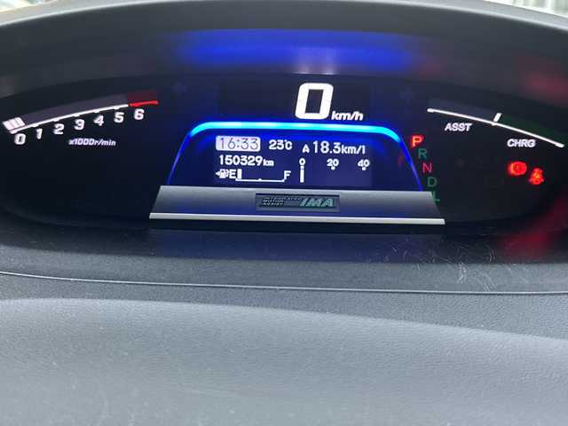 ホンダ フリード ハイブリット ジャストセレクション 福岡県 2013(平25)年 15.1万km ホワイトオーキッドパール 純正フロアマット/純正ナビ/FM/AM/CD/DVD/USB/ipod/SD/Bluetoothオーディオ/TV（ワンセグ）/AUX/ETC/パワースライドドア（左右）/オートライト/クルーズコントロール/横滑り防止/ドライブレコーダー（前後）SDあり/電動格納ミラー