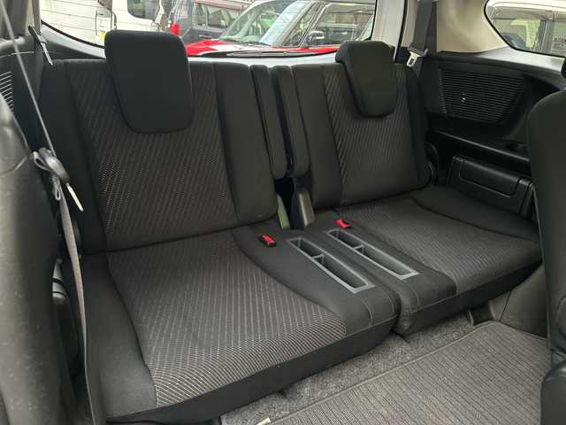 ホンダ フリード ハイブリット ジャストセレクション 福岡県 2013(平25)年 15.1万km ホワイトオーキッドパール 純正フロアマット/純正ナビ/FM/AM/CD/DVD/USB/ipod/SD/Bluetoothオーディオ/TV（ワンセグ）/AUX/ETC/パワースライドドア（左右）/オートライト/クルーズコントロール/横滑り防止/ドライブレコーダー（前後）SDあり/電動格納ミラー