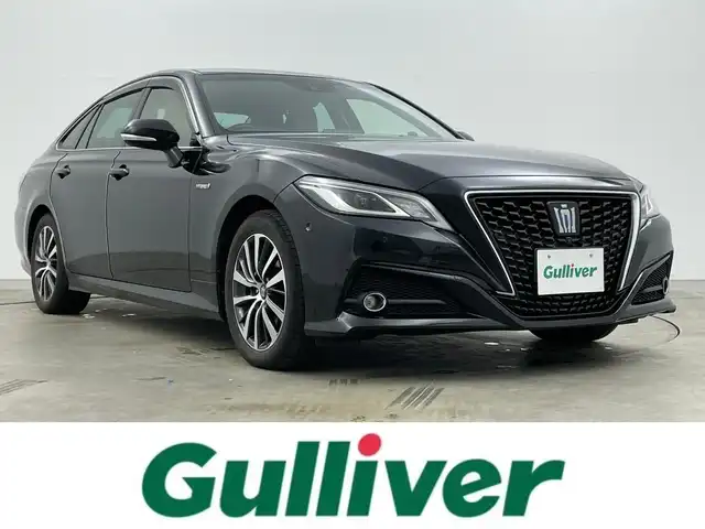 トヨタ クラウン ハイブリッド S Cパッケージ 岡山県 2018(平30)年 6万km プレシャスブラックパール 純正8インチナビ/・FM/AM/Bluetooth/フルセグ/CD/DVD/パノラマミックビューモニター/レザーシートパッケージ/・レザーシート/・ベンチレーション/・シートヒーター/ステアリングヒーター/トヨタセーフティーセンス/・プリクラッシュセーフティ/・レーンディパーチャーアラート/・レーダークルーズコントロール/・オートマチックハイビーム/ドライブレコーダー/ETC2.0/パドルシフト/BSM/純正アルミ/純正フロアマット