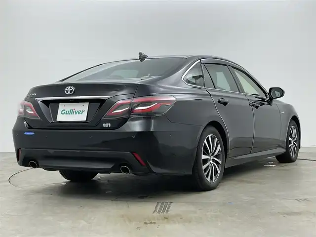 トヨタ クラウン ハイブリッド S Cパッケージ 岡山県 2018(平30)年 6万km プレシャスブラックパール 純正8インチナビ/・FM/AM/Bluetooth/フルセグ/CD/DVD/パノラマミックビューモニター/レザーシートパッケージ/・レザーシート/・ベンチレーション/・シートヒーター/ステアリングヒーター/トヨタセーフティーセンス/・プリクラッシュセーフティ/・レーンディパーチャーアラート/・レーダークルーズコントロール/・オートマチックハイビーム/ドライブレコーダー/ETC2.0/パドルシフト/BSM/純正アルミ/純正フロアマット