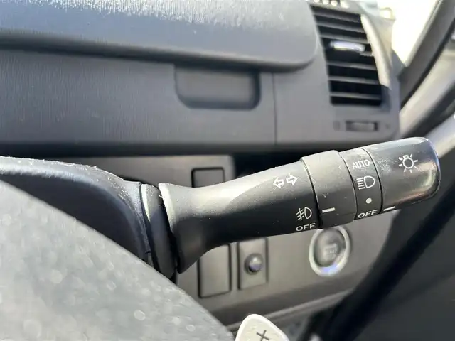 トヨタ ヴォクシー ZS 煌Z 奈良県 2013(平25)年 6.3万km ホワイトパールクリスタルシャイン 純正9インチナビ/（フルセグ/BT/CD/DVD）/バックカメラ/両側パワースライドドア/LEDヘッドライト/フォグランプ/ETC/純正16インチAW/保証書/取り扱い説明書/オートライト/３列シート/純正フロアマット/スマートキー/盗難防止装置