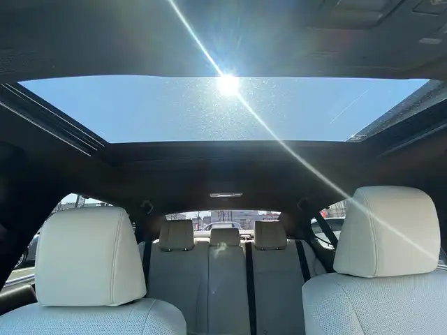 レクサス ＥＳ 300h バージョンL 福岡県 2019(平31)年 4.3万km マーキュリーグレーマイカ ・サンルーフ/・レーダークルーズコントロール/・純正ＨＤＤナビ／ＵＳＢ／Ｂｌｕｅｔｏｏｔｈ／ＣＤ／ＤＶＤ/・全方位カメラ/・白革シート／シートヒーター/・ドライブレコーダー/・フルセグ/・ＥＴＣ/・純正１８ＡＷ/・プッシュスタート/・パーキングアシスト/・スマートキー/・パワーシート/・レーンキープアシスト/・オートライト/・LEDライト