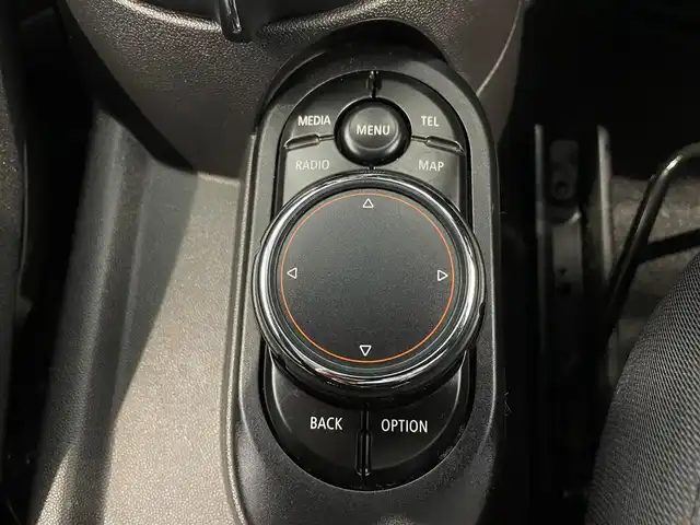 ＭＩＮＩ ＢＭＷ ミニ クーパー 熊本県 2016(平28)年 9万km アイスチョコレートM ・スマートキー/・プッシュスタート/・純正HDDナビ/　【Bluetooth・USB・MSV】/・ETC/・純正マット