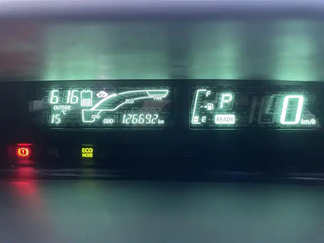 トヨタ アクア G ブラックソフトレザーセレ 福島県 2013(平25)年 12.7万km ブラックマイカ ワンオーナー/レザーシート/社外ポータブルナビ/・ワンセグTV/純正オーディオ/・AUX/革巻きステアリング/ステアリングリモコン/スマートキー/プッシュスタート/フロアマット/オートライト/ライトレベライザー/社外15インチアルミホイール/保証書/取扱説明書