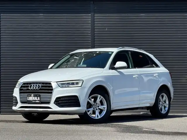 アウディ Ｑ３ 2．0 TFSI クワトロ 180PS 山梨県 2018(平30)年 4.5万km グレイシアホワイトメタリック 純正MMIナビ/　（フルセグ/MSV/BT/CD/DVD）/アウディサイドアシスト/アクティブレーンアシスト/クルーズコントロール/前席シートヒーター/プッシュスタート/パワーバックドア/前方ドライブレコーダー/ETC/純正17インチAW