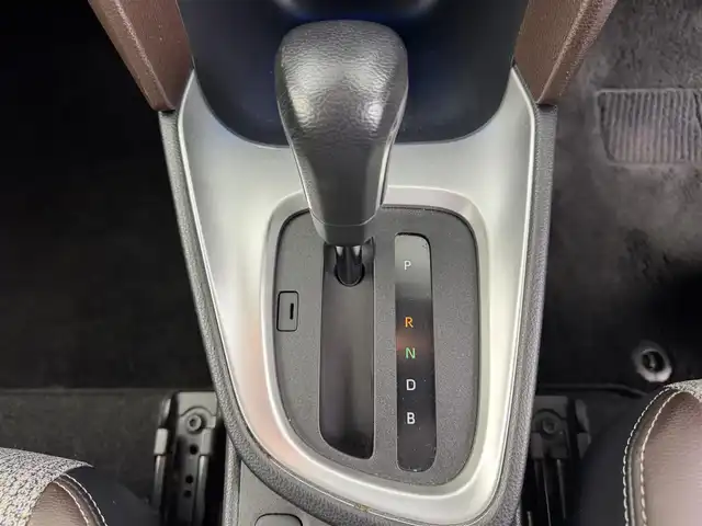 トヨタ ヤリスクロス ハイブリッド Z 愛知県 2021(令3)年 4.8万km ホワイトパールクリスタルシャイン ９インチディスプレイオーディオ/（Bluetooth）　/レーダークルーズコントロール　/パノラミックビューモニター　/ブラインドスポットモニター　/コーナーセンサー　/衝突軽減システム　/レーンキープアシスト　/ハーフレザーシート　/運転席パワーシート　/前席シートヒーター　/ドライブレコーダー　/ＥＴＣ/純正AW　
