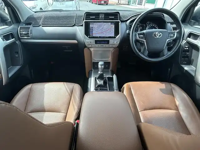 トヨタ ランドクルーザー プラド TX-L 70thアニバーサリーLTD 福岡県 2021(令3)年 4.1万km ホワイトパールクリスタルシャイン ・純正ナビ 9インチ/（BLUETOOTH/フルセグ/バックカメラ/・ETC/・クルーズコントロール/・ロードサインアシスト/・4WD/・シートヒーター/・エアシート/・プリクラッシュセーフティ/・コーナーセンサー/・クリアランスソナー/・LEDライト/・カーテンエアバッグ/・電動格納ミラー/・ルーフレール/・アルミホイール