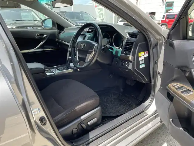トヨタ マークＸ 250G Four 青森県 2012(平24)年 4.4万km アイスチタニウムマイカメタリック ４ＷＤ/純正ナビ/【AM/FM/CD/DVD/BT/VTR】/フルセグＴＶ/バックカメラ/ドライブレコーダー/ＭＴモード付ＡＴ/横滑り防止機能/フロントワイパーデアイサー/電動格納ミラー/ドアバイザー/社外レーダー探知機/スペアキー/ＥＴＣ/社外AW冬タイヤ積込/取扱説明書/保証書