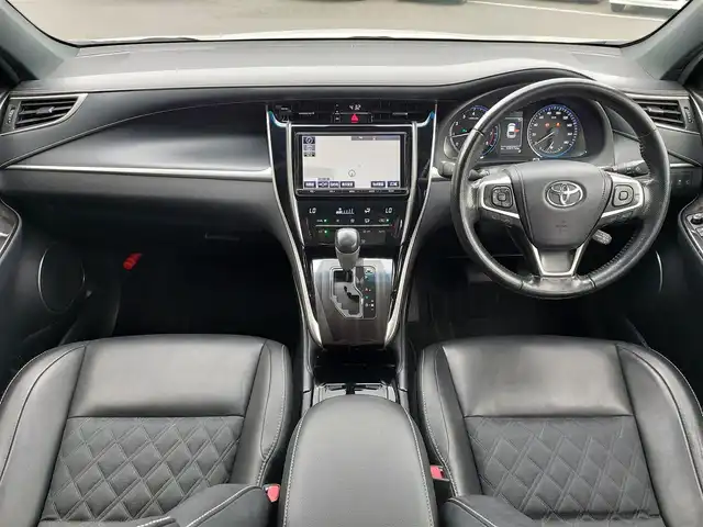 トヨタ ハリアー エレガンス 東京都 2018(平30)年 12.3万km ホワイトパールクリスタルシャイン Toyota Safety Sense P/・プリクラッシュセーフティシステム/・レーンディパーチャーアラート/・アダプティブハイビームシステム/・レーダークルーズコントロール/純正ナビ/フルセグTV/バックカメラ/ETC/パワーシート/ハーフレザーシート/アイドリングストップ/LEDヘッドライト/オートライト/オートマチックハイビーム/MTモード付きAT/17インチ純正アルミホイール/純正フロアマット/アルミホイール付きスタッドレスタイヤ4本車載