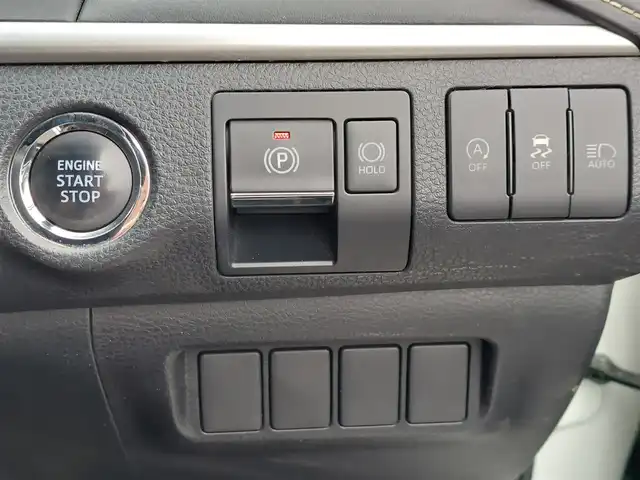トヨタ ハリアー エレガンス 東京都 2018(平30)年 12.3万km ホワイトパールクリスタルシャイン Toyota Safety Sense P/・プリクラッシュセーフティシステム/・レーンディパーチャーアラート/・アダプティブハイビームシステム/・レーダークルーズコントロール/純正ナビ/フルセグTV/バックカメラ/ETC/パワーシート/ハーフレザーシート/アイドリングストップ/LEDヘッドライト/オートライト/オートマチックハイビーム/MTモード付きAT/17インチ純正アルミホイール/純正フロアマット/アルミホイール付きスタッドレスタイヤ4本車載