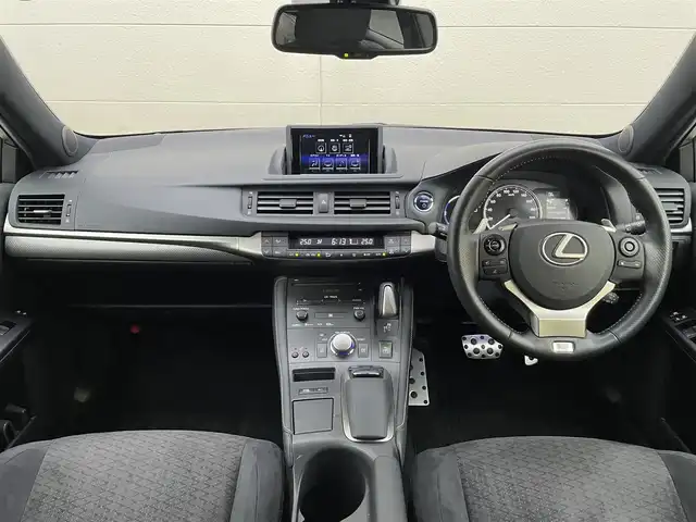 レクサス ＣＴ 200h Fスポーツ 茨城県 2015(平27)年 7.6万km ホワイトノーヴァガラスフレーク 純正ナビ/フルセグテレビ/バックカメラ/前後コーナーセンサー/EVモード/スマートキー/プッシュスタート/DN席パワーシート/シートヒーター/カーテンエアバック/スペアキー/クルーズコントロール/パドルシフト/Bluetooth接続/LEDライト