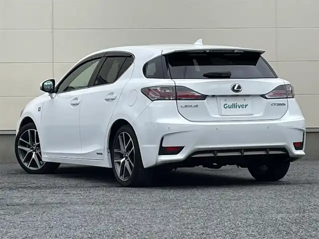 レクサス ＣＴ 200h Fスポーツ 茨城県 2015(平27)年 7.6万km ホワイトノーヴァガラスフレーク 純正ナビ/フルセグテレビ/バックカメラ/前後コーナーセンサー/EVモード/スマートキー/プッシュスタート/DN席パワーシート/シートヒーター/カーテンエアバック/スペアキー/クルーズコントロール/パドルシフト/Bluetooth接続/LEDライト
