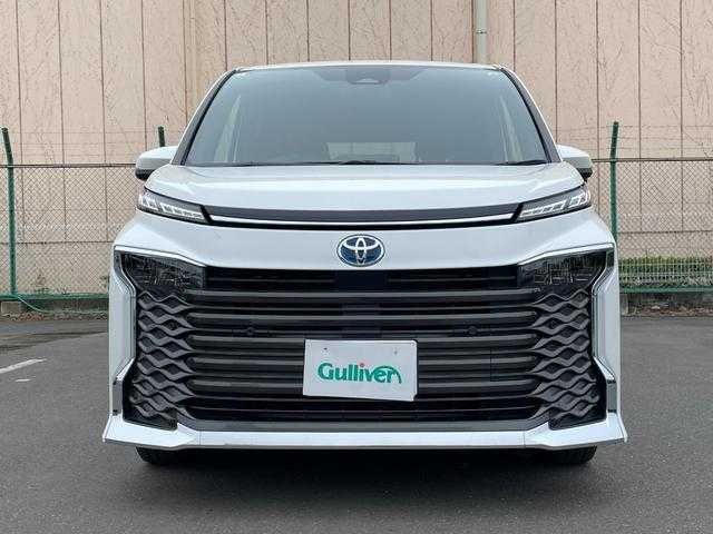 トヨタ ヴォクシー ハイブリッド S－Z 東京都 2023(令5)年 1.4万km ホワイトパールクリスタルシャイン 純正コネクトナビ/バックモニター/プリクラッシュセーフティ/ブラインドスポットモニター/レーントレーシング/レーダークルーズ/シートヒーター/ETC/両側電動スライドドア/ステアリングスイッチ