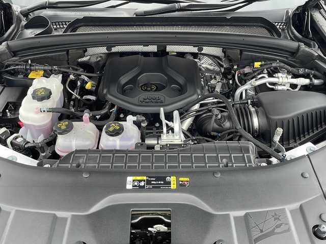 クライスラー・ジープ ジープ グランドチェロキー LTD 4xe 佐賀県 2023(令5)年 0.4万km グレー 全方位カメラ　ＡＬＰＩＮＥスピーカー　黒レザーシート　衝突被害軽減装置　レーダークルーズコントロール　ブラインドスポット　シートヒーター　ナビＴＶ　Ｂｌｕｅｔｏｏｔｈ　社外１８インチＡＷ
