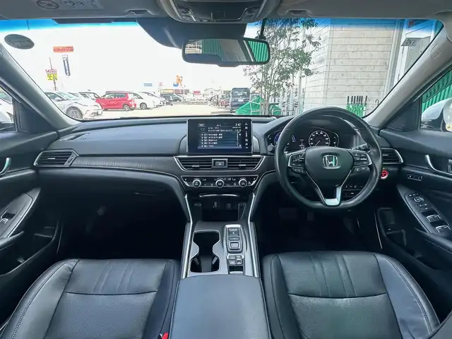 ホンダ アコード EX 宮城県 2021(令3)年 6.6万km プラチナホワイトパール モデューロエアロ（F/S/R）/サンルーフ/ホンダセンシング/・衝突軽減ブレーキ/・誤発進抑制機能/・後方誤発進抑制機能/・歩行者事故軽減ステアリング/・路外逸脱抑制機能/・渋滞追従機能付アダプティブクルーズコントロール/・車線維持支援システム/・先行車発進お知らせ機能/・標識認識機能/・オートハイビーム/ブラインドスポットインフォメーション/パーキングセンサーシステム/ヘッドアップディスプレイ/インターナビ/・Bluetooth/・AppleCarPlay/・フルセグTV/・バックカメラ/ビルトインETC/ドライブレコーダー/ワイヤレス充電/本革シート/シートヒーター/パワーシート（運転席メモリー機能付）/電動パーキングブレーキ/ブレーキホールド/LEDヘッドランプ/フォグランプ/オートライト/スマートキー＆プッシュスタート/電動格納ミラー/純正18インチAW/純正フロアマット/ドアバイザー/W/サイド/カーテンエアバッグ