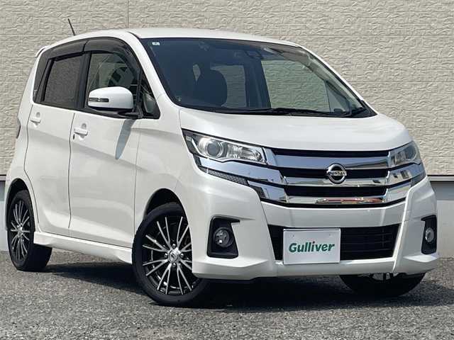 日産 デイズ ハイウェイスターX 大阪府 2016(平28)年 4.9万km ホワイトパール ワンオーナー/純正SDメモリナビ(MC315D-W)/BT/CD/DVD/SD/USB/TV/360度カメラ/carozzeriaチューンアップトゥイーター/純正ドライブレコーダー/キセノンヘッドライト/オートライト/オートハイビーム/フロントフォグ/純正フロアマット/15インチAW(BASEL)/プッシュスタート/電格ミラー/ドアバイザー