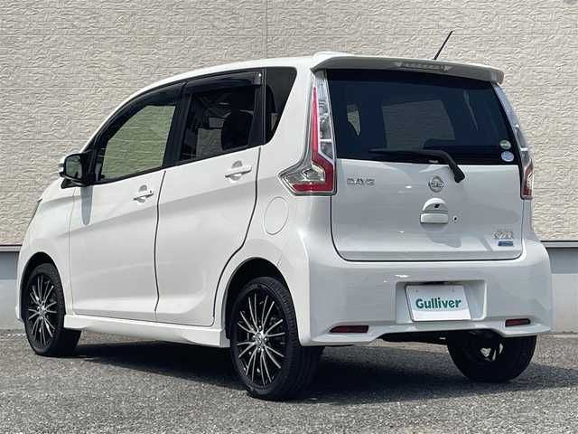 日産 デイズ ハイウェイスターX 大阪府 2016(平28)年 4.9万km ホワイトパール ワンオーナー/純正SDメモリナビ(MC315D-W)/BT/CD/DVD/SD/USB/TV/360度カメラ/carozzeriaチューンアップトゥイーター/純正ドライブレコーダー/キセノンヘッドライト/オートライト/オートハイビーム/フロントフォグ/純正フロアマット/15インチAW(BASEL)/プッシュスタート/電格ミラー/ドアバイザー