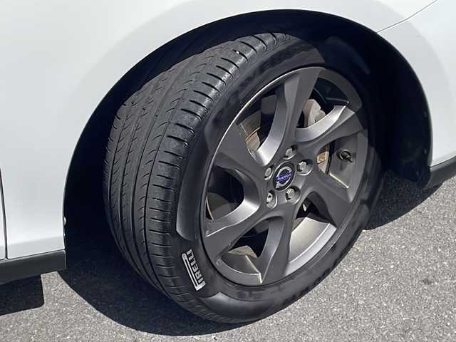ボルボ Ｖ４０ クロスカントリー T5 AWD 長野県 2014(平26)年 12.9万km 白 ４WD/純正ナビ/純正17インチアルミ/ルーフレール/コーナーセンサー /パワーシート