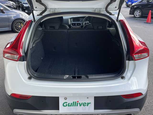 ボルボ Ｖ４０ クロスカントリー T5 AWD 長野県 2014(平26)年 12.9万km 白 ４WD/純正ナビ/純正17インチアルミ/ルーフレール/コーナーセンサー /パワーシート