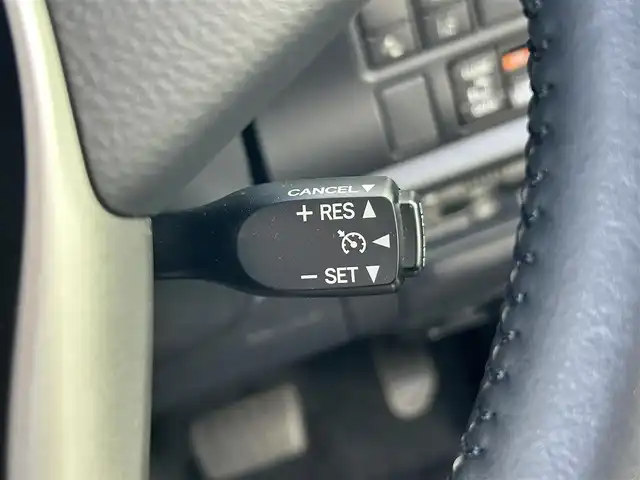 トヨタ ヴォクシー ZS 煌 埼玉県 2018(平30)年 1.4万km ブラック ワンオーナー車/純正ナビTV/バックカメラ/ビルトインETC2.0/両側パワースライドドア/LEDヘッドライト/セーフティセンス/レーダークルーズコントロール/レーンアシスト/プッシュスタート/スマートキー/走行１３６３８キロ/業者施工の内外装クリーニング済/保証書付整備手帳/取扱説明書