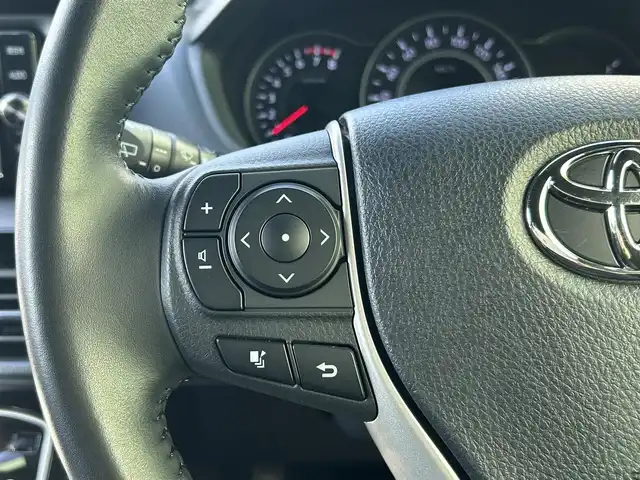 トヨタ ヴォクシー ZS 煌 埼玉県 2018(平30)年 1.4万km ブラック ワンオーナー車/純正ナビTV/バックカメラ/ビルトインETC2.0/両側パワースライドドア/LEDヘッドライト/セーフティセンス/レーダークルーズコントロール/レーンアシスト/プッシュスタート/スマートキー/走行１３６３８キロ/業者施工の内外装クリーニング済/保証書付整備手帳/取扱説明書