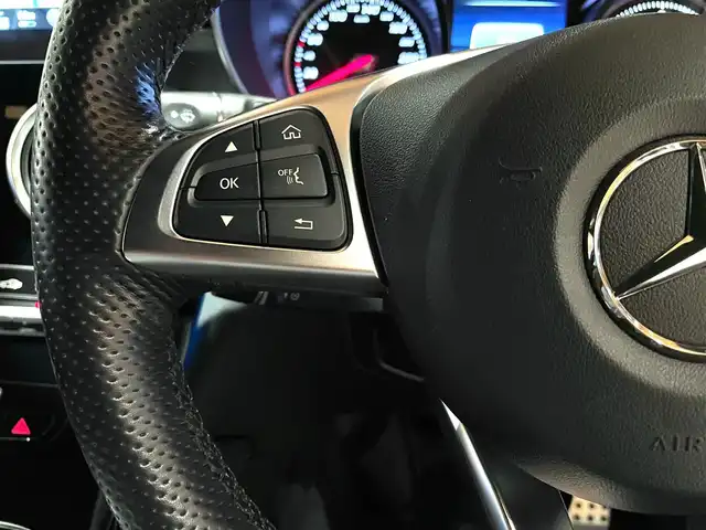 メルセデス・ベンツ ＧＬＣ２２０ d 4マチックスポーツ 道央・札幌 2018(平30)年 6.5万km ポーラホワイト レーダーセーフティパッケージ/　・ACC/　・PRE-SAFE/　・ブラインドスポットアシスト/　・レーンキープアシスト/　・リアCPA/　・ステアリングパイロット/純正HDDナビ/フルセグTV/CD/DVD/SD/USB/Bluetooth/360°カメラ/パークトロニック/パーキングパイロット/ハーフレザーシート/シートヒーター/LEDインテリジェントライトシステム/アダプティブハイビームアシストプラス/パワーテールゲート