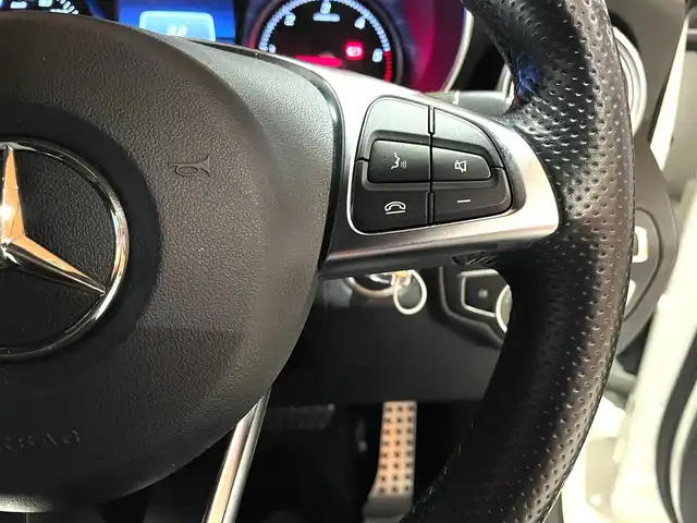 メルセデス・ベンツ ＧＬＣ２２０ d 4マチックスポーツ 道央・札幌 2018(平30)年 6.5万km ポーラホワイト レーダーセーフティパッケージ/　・ACC/　・PRE-SAFE/　・ブラインドスポットアシスト/　・レーンキープアシスト/　・リアCPA/　・ステアリングパイロット/純正HDDナビ/フルセグTV/CD/DVD/SD/USB/Bluetooth/360°カメラ/パークトロニック/パーキングパイロット/ハーフレザーシート/シートヒーター/LEDインテリジェントライトシステム/アダプティブハイビームアシストプラス/パワーテールゲート