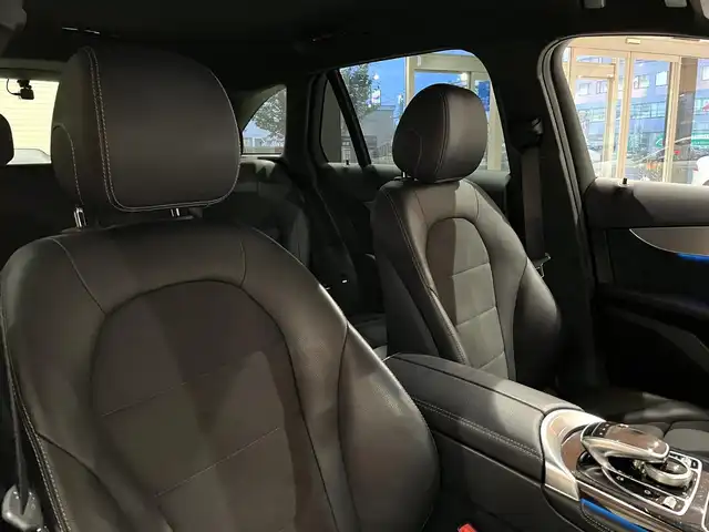 メルセデス・ベンツ ＧＬＣ２２０ d 4マチックスポーツ 道央・札幌 2018(平30)年 6.5万km ポーラホワイト レーダーセーフティパッケージ/　・ACC/　・PRE-SAFE/　・ブラインドスポットアシスト/　・レーンキープアシスト/　・リアCPA/　・ステアリングパイロット/純正HDDナビ/フルセグTV/CD/DVD/SD/USB/Bluetooth/360°カメラ/パークトロニック/パーキングパイロット/ハーフレザーシート/シートヒーター/LEDインテリジェントライトシステム/アダプティブハイビームアシストプラス/パワーテールゲート