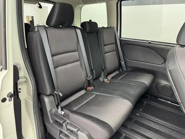 日産 セレナ ハイウェイスター 福岡県 2016(平28)年 5.7万km ブリリアントホワイトパール 後席モニター　/純正ナビ/フルセグTV　/全方位カメラ　/デジタルルームミラー　/前後ドラレコ　/ＥＴＣ　/プロパイロット　/パーキングアシスト　/エマージェンシーブレーキ　/レーンキープ　/片側電動スライドドア　/純正１６インチＡＷ/ＬＥＤヘッドライト