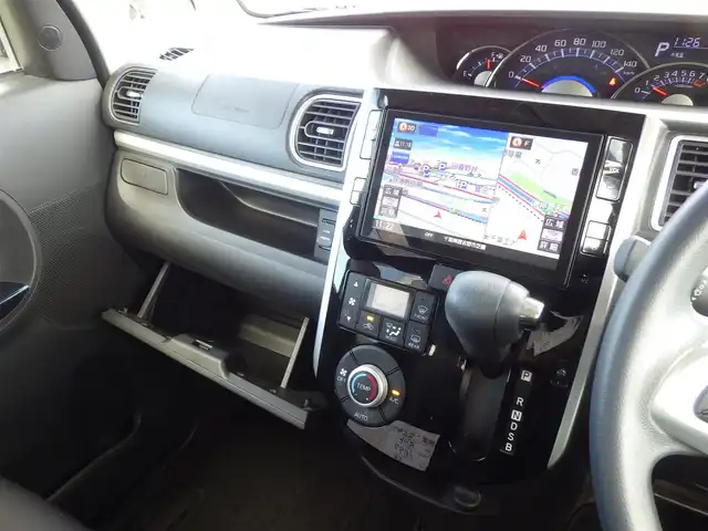 ダイハツ タント カスタム X トップED SAⅡ 熊本県 2016(平28)年 4.6万km パールホワイトⅢ スマートアシストII/左パワースライドドア/右イージークローザードア/純正SDナビ/地デジTV/【DVD/CD再生機能　Bluetooth接続】/バックカメラ/ドライブレコーダー（前後撮影）/ハーフレザーシート/ETC/LEDヘッドライト/フォグライト/ウインカーミラー/リアコーナーセンサー/キーフリーシステム