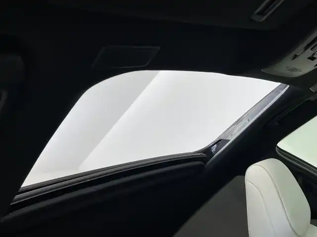 トヨタ クラウン ハイブリッド RS アドバンス 鹿児島県 2020(令2)年 5.8万km プレシャスブラックパール メーカーOPナビ/（AM/FM/CD/DVD/Bluetooth/フルセグ）/バックカメラ/サンルーフ/TRDエアロ/ホワイトレザーシート/ETC2.0/トヨタセーフティセンス/ドライブレコーダー/パワーシート/シートメモリ―/パドルシフト/ステアリングヒーター/ヘッドアップディスプレイ/ブラインドスポットモニター/シートヒーター/シートベンチレーション/LEDヘッドライト/AC100V
