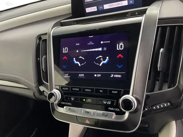 トヨタ クラウン ハイブリッド RS アドバンス 鹿児島県 2020(令2)年 5.8万km プレシャスブラックパール メーカーOPナビ/（AM/FM/CD/DVD/Bluetooth/フルセグ）/バックカメラ/サンルーフ/TRDエアロ/ホワイトレザーシート/ETC2.0/トヨタセーフティセンス/ドライブレコーダー/パワーシート/シートメモリ―/パドルシフト/ステアリングヒーター/ヘッドアップディスプレイ/ブラインドスポットモニター/シートヒーター/シートベンチレーション/LEDヘッドライト/AC100V