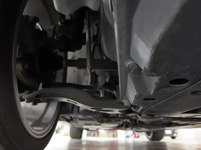 レクサス ＣＴ 200h Fスポーツ 三重県 2017(平29)年 3.9万km 赤／黒 ハイブリッド/FF/MTモード付インパネCVT/純正 7インチナビ/（AM/FM/CD/DVD/Blu-ray/SDREC/SD/USB/Bluetooth/AUX/TV）/バックガイドモニター/ドライブレコーダー 前方/ビルトイン ETC2.0/安全/・クリアランスソナー＆バックソナー/・S-VSC/・TRC/・緊急ブレーキシグナル/・車両接近通報装置/装備/・【OP】Fスポーツ用本革シート*/・8wayパワーシート（D電動ランバーサポート付8way/N4way）/・シートヒーター（D/N）/・左右独立オートエアコン（花粉除去モード付）/・オートライト/・LED ヘッドランプ＆フロントフォグランプ/・パドルシフト/・自動防眩ルームミラー/・【OP】オート電動格納式ドアミラー（広角・自動防眩・リバース連動チルトダウン・メモリー・ヒーター付）*/・【OP】雨滴感応式間欠フロントワイパー*/・プッシュスタート/・18inAW（純正流用）/・保/取/ナビ取/・スマートキーx2＋カードキーx1/・210系カローラスポーツ18inAW 純正流用/・外装色『レッドマイカクリスタルシャイン［3R1］×ブラック［212］［2LM］』/など/*…セットでメーカーOP
