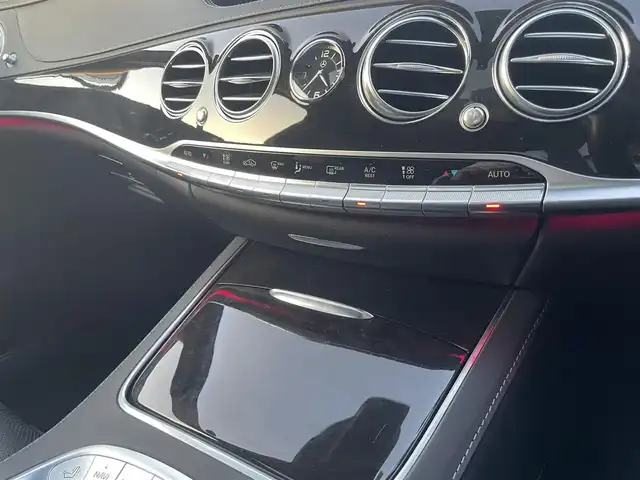 メルセデス・ベンツ Ｓ４００ｄ AMGラインプラス 栃木県 2019(令1)年 2.6万km オブシディアンブラック スライディングサンルーフ/黒革シート/パワーシート /シートヒーター /ベンチレーター/マッサージシート/パヒュームアトマイザー/ブルメスター/イージークロージャードア/ヘッドアップディスプレイ/レーダーセーフティパッケージ/LEDヘッドライト/オートライト/アンビエントライト /パワートランクリッド/ナビ/フルセグ/全方位カメラ/パークトロニック