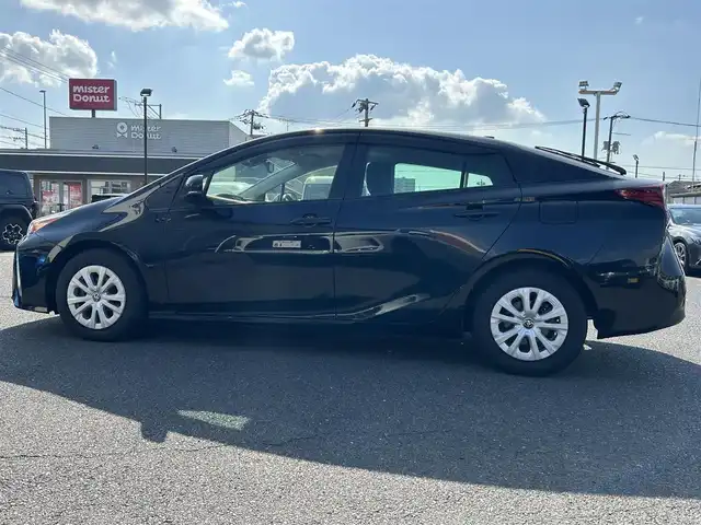 トヨタ プリウス SセーフティプラスⅡ 広島県 2020(令2)年 4.1万km アティチュードブラックマイカ ワンオーナー/フルタイム４DW/メモリナビ/（フルセグTV/Bluetooth/CD）/バックカメラ/クルーズコントロール（追従走行・有り）/プッシュスタート/ビルドインETC/LEDヘッドライト/衝突軽減ブレーキ/レーンキープアシスト/オートハイビーム/ドアバイザー