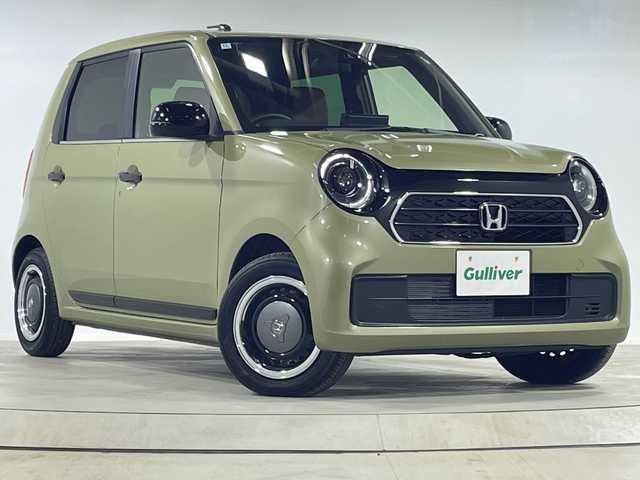 ホンダ Ｎ ＯＮＥ オリジナル スタイル+アーバン 神奈川県 2024(令6)年 0.9万km ガーデングリーンM 純正9インチSDナビ【LXU-247NBi】/(AM/FM/フルセグ/DVD/CD/SD/USB/MSV/Bluetooth)/ホンダセンシング/アクティブクルーズコントロール/充電用USBタイプCポート×2/プライムスムースフロントシート/前席シートヒーター/14インチスチールホイール＋カラードディッシュホイール/CMBS/先行車発進お知らせ/路外逸脱抑制システム/レーンキープアシストシステム/標識認識機能/アイドリングストップ/LEDヘッドライト/オートライト/ウィンカーミラー/電動格納ミラー/プッシュスタート/スマートキー/フロアマット/保証書