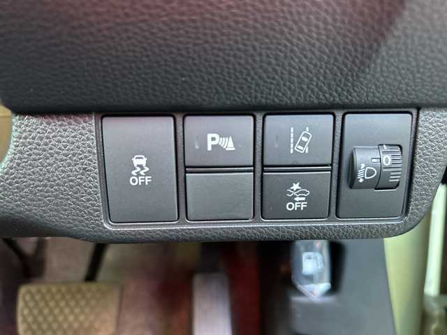 ホンダ Ｎ ＯＮＥ オリジナル スタイル+アーバン 神奈川県 2024(令6)年 0.9万km ガーデングリーンM 純正9インチSDナビ【LXU-247NBi】/(AM/FM/フルセグ/DVD/CD/SD/USB/MSV/Bluetooth)/ホンダセンシング/アクティブクルーズコントロール/充電用USBタイプCポート×2/プライムスムースフロントシート/前席シートヒーター/14インチスチールホイール＋カラードディッシュホイール/CMBS/先行車発進お知らせ/路外逸脱抑制システム/レーンキープアシストシステム/標識認識機能/アイドリングストップ/LEDヘッドライト/オートライト/ウィンカーミラー/電動格納ミラー/プッシュスタート/スマートキー/フロアマット/保証書