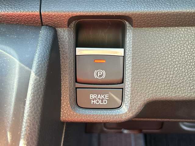 ホンダ Ｎ ＯＮＥ オリジナル スタイル+アーバン 神奈川県 2024(令6)年 0.9万km ガーデングリーンM 純正9インチSDナビ【LXU-247NBi】/(AM/FM/フルセグ/DVD/CD/SD/USB/MSV/Bluetooth)/ホンダセンシング/アクティブクルーズコントロール/充電用USBタイプCポート×2/プライムスムースフロントシート/前席シートヒーター/14インチスチールホイール＋カラードディッシュホイール/CMBS/先行車発進お知らせ/路外逸脱抑制システム/レーンキープアシストシステム/標識認識機能/アイドリングストップ/LEDヘッドライト/オートライト/ウィンカーミラー/電動格納ミラー/プッシュスタート/スマートキー/フロアマット/保証書