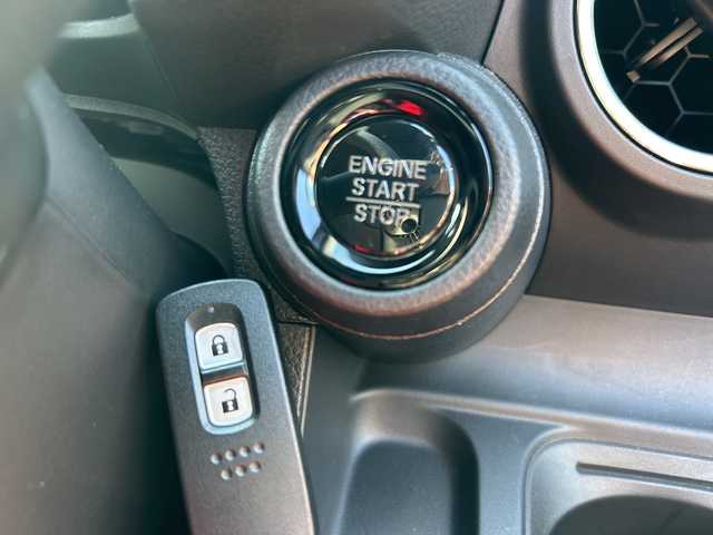 ホンダ Ｎ ＯＮＥ オリジナル スタイル+アーバン 神奈川県 2024(令6)年 0.9万km ガーデングリーンM 純正9インチSDナビ【LXU-247NBi】/(AM/FM/フルセグ/DVD/CD/SD/USB/MSV/Bluetooth)/ホンダセンシング/アクティブクルーズコントロール/充電用USBタイプCポート×2/プライムスムースフロントシート/前席シートヒーター/14インチスチールホイール＋カラードディッシュホイール/CMBS/先行車発進お知らせ/路外逸脱抑制システム/レーンキープアシストシステム/標識認識機能/アイドリングストップ/LEDヘッドライト/オートライト/ウィンカーミラー/電動格納ミラー/プッシュスタート/スマートキー/フロアマット/保証書