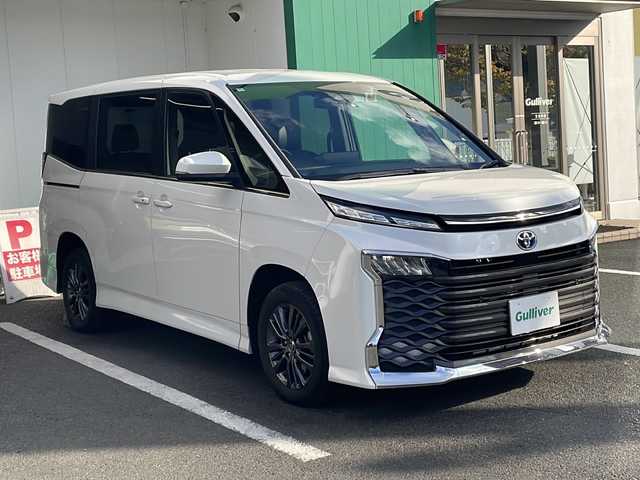 トヨタ ヴォクシー ハイブリッド S－Z 京都府 2022(令4)年 4.9万km ホワイトパールクリスタルシャイン 純正１０インチディスプレイオーディオ　ナビ　フルセグ　Ｂｌｕｅｔｏｏｔｈオーディオ　バックカメラ　後席フリップダウンモニター　レーダークルーズ　両側パワースライド　ＬＥＤライト　シートヒーター　前後ドラレコ　クリアランスソナー　ビルトインETC