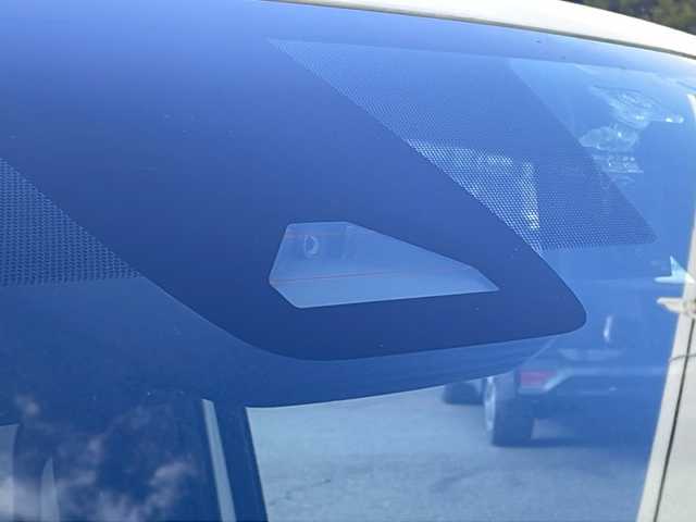 トヨタ ヴォクシー ハイブリッド S－Z 京都府 2022(令4)年 4.9万km ホワイトパールクリスタルシャイン 純正１０インチディスプレイオーディオ　ナビ　フルセグ　Ｂｌｕｅｔｏｏｔｈオーディオ　バックカメラ　後席フリップダウンモニター　レーダークルーズ　両側パワースライド　ＬＥＤライト　シートヒーター　前後ドラレコ　クリアランスソナー　ビルトインETC