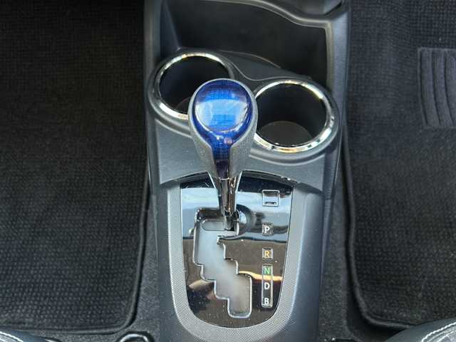 トヨタ アクア X－URBAN 岐阜県 2015(平27)年 11.5万km コバルトブルーメタリック 【登録時走行距離：114635km】/社外ナビ/フルセグテレビ/バックカメラ/ルーフレール/Ｘ－ＵＲＢＡＮエアロ/ＬＥＤヘッドライト/純正アルミホイール/純正フロアマット/ドアバイザー/フォグランプ/ハーフレザーシート/ETC/禁煙車/プッシュスタート/スマートキー/横滑り防止装置