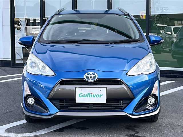 トヨタ アクア X－URBAN 岐阜県 2015(平27)年 11.5万km コバルトブルーメタリック 【登録時走行距離：114635km】/社外ナビ/フルセグテレビ/バックカメラ/ルーフレール/Ｘ－ＵＲＢＡＮエアロ/ＬＥＤヘッドライト/純正アルミホイール/純正フロアマット/ドアバイザー/フォグランプ/ハーフレザーシート/ETC/禁煙車/プッシュスタート/スマートキー/横滑り防止装置