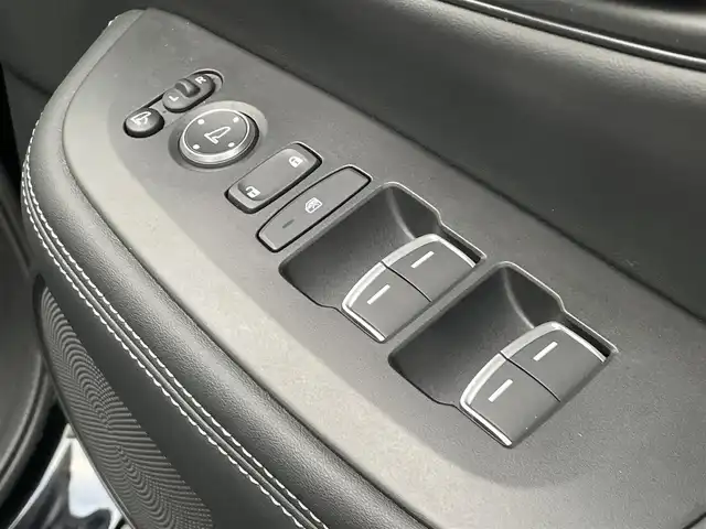 ホンダ ＺＲ－Ｖ Z 群馬県 2024(令6)年 1.2万km クリスタルブラックパール 純正9インチワイドナビ/BOSEサウンドシステム/ホンダセンシング/・衝突軽減ブレーキ/・誤発進抑制機能/・後方誤発進抑制機能/・近距離衝突軽減ブレーキ/・歩行者事故低減ステアリング/・路外逸脱抑制機能/・渋滞追従機能付アダプティブクルーズコントロール/・車線維持支援システム/・トラフィックジャムアシスト/・先行車発進お知らせ機能/・標識認識機能/・オートハイビーム/・ブラインドスポットインフォメーション/・パーキングセンサーシステム/・後退出庫サポート/マルチビューカメラシステム/LEDヘッドランプ/アクティブコーナリングライト/パドルシフト/ステアリングヒーター/黒革シート/シートヒーター/シートメモリー/置くだけ充電/ハンズフリーパワーバックドア