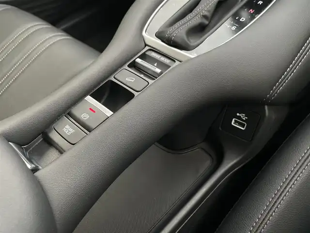 ホンダ ＺＲ－Ｖ Z 群馬県 2024(令6)年 1.2万km クリスタルブラックパール 純正9インチワイドナビ/BOSEサウンドシステム/ホンダセンシング/・衝突軽減ブレーキ/・誤発進抑制機能/・後方誤発進抑制機能/・近距離衝突軽減ブレーキ/・歩行者事故低減ステアリング/・路外逸脱抑制機能/・渋滞追従機能付アダプティブクルーズコントロール/・車線維持支援システム/・トラフィックジャムアシスト/・先行車発進お知らせ機能/・標識認識機能/・オートハイビーム/・ブラインドスポットインフォメーション/・パーキングセンサーシステム/・後退出庫サポート/マルチビューカメラシステム/LEDヘッドランプ/アクティブコーナリングライト/パドルシフト/ステアリングヒーター/黒革シート/シートヒーター/シートメモリー/置くだけ充電/ハンズフリーパワーバックドア