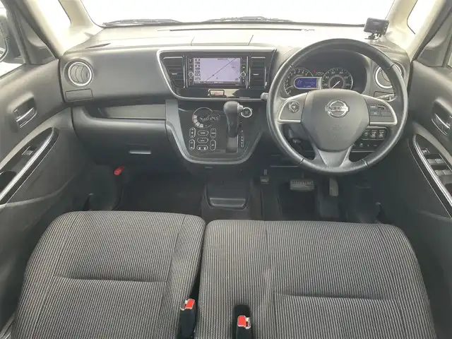 日産 デイズ ルークス ハイウェイスター Gターボ 福岡県 2019(令1)年 5.6万km ホワイトソリッド/プレミアムオリーブM 純正ナビ（ＭＭ３１９Ｄ－Ｗ）/フルセグTV/CD/DVD/BT/SD/AUX/AM/FM/アラウンドビューモニター/エマージェンシーブレーキ/両側パワースライドドア/ＬＤＷ/クルーズコントロール/前後ドラレコ/ＥＴＣ２．０/オートハイビーム/ＬＥＤオートライト/フォグランプ/スマートキー/プッシュスタート/ステアリングリモコン/純正AW/シートバックテーブル/ロールサンシェード/ベンチシート