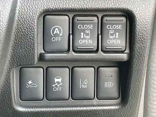 日産 デイズ ルークス ハイウェイスター Gターボ 福岡県 2019(令1)年 5.6万km ホワイトソリッド/プレミアムオリーブM 純正ナビ（ＭＭ３１９Ｄ－Ｗ）/フルセグTV/CD/DVD/BT/SD/AUX/AM/FM/アラウンドビューモニター/エマージェンシーブレーキ/両側パワースライドドア/ＬＤＷ/クルーズコントロール/前後ドラレコ/ＥＴＣ２．０/オートハイビーム/ＬＥＤオートライト/フォグランプ/スマートキー/プッシュスタート/ステアリングリモコン/純正AW/シートバックテーブル/ロールサンシェード/ベンチシート